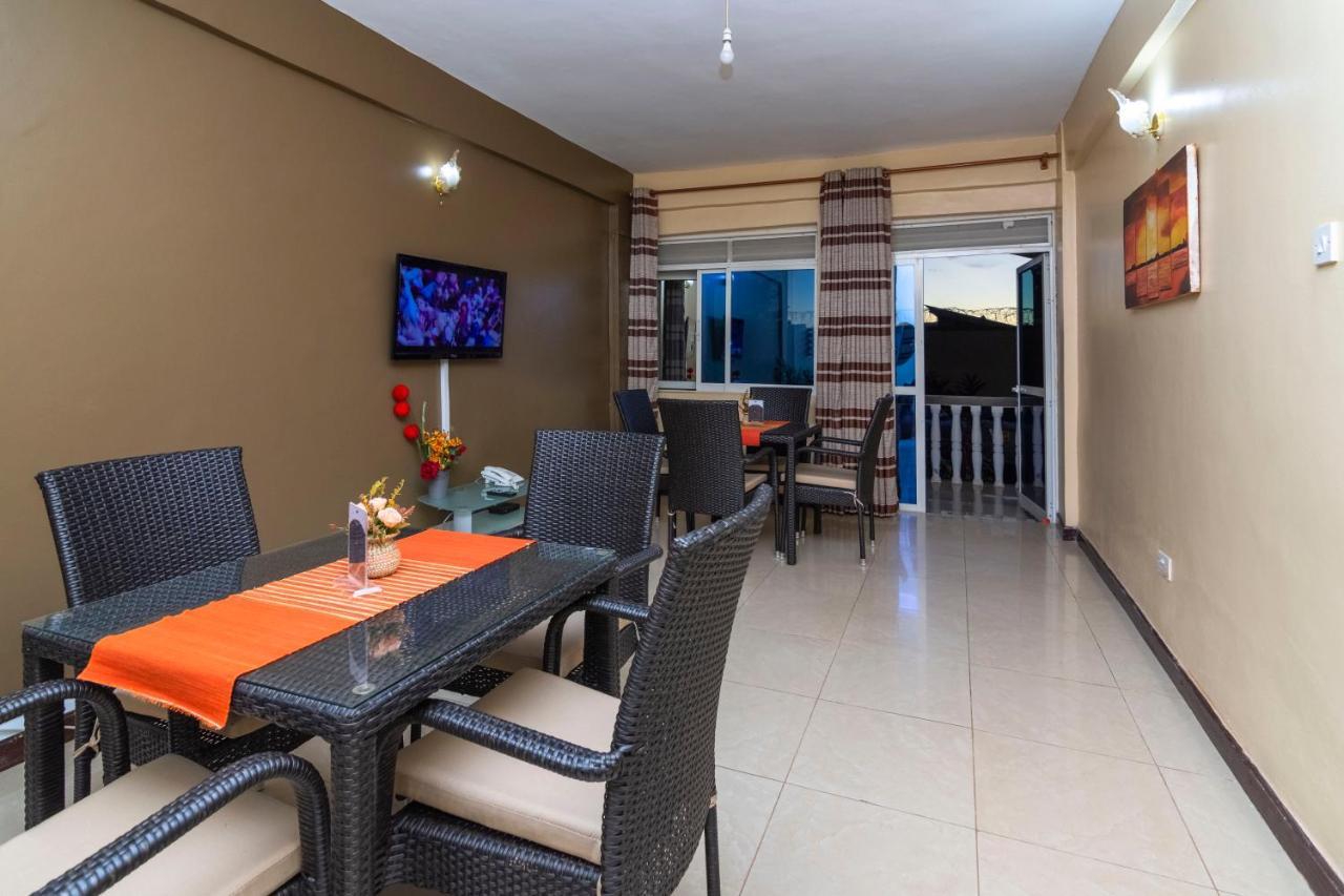 Karibu Bb Suites Entebbe Buitenkant foto