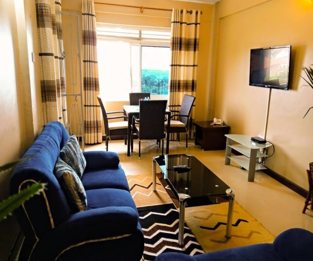 Karibu Bb Suites Entebbe Buitenkant foto