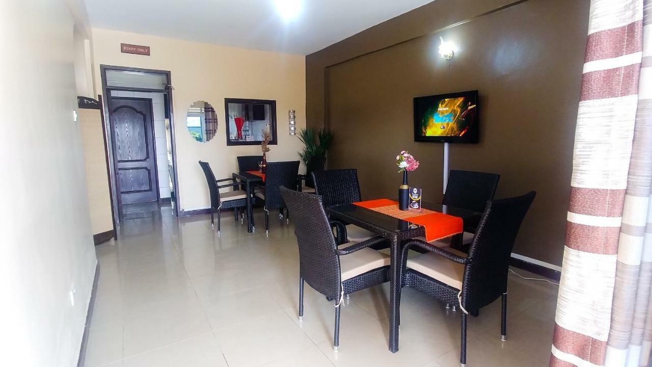 Karibu Bb Suites Entebbe Buitenkant foto